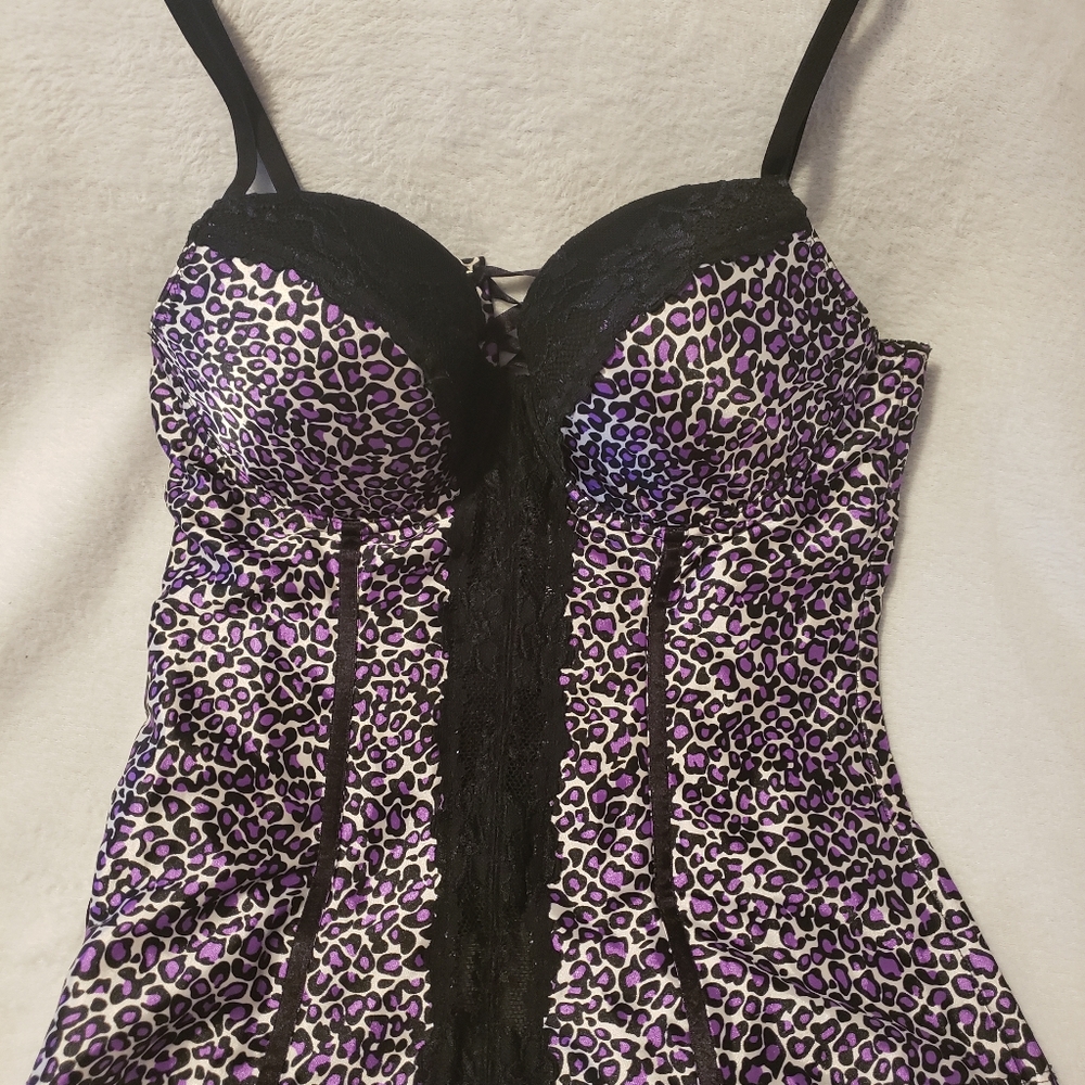 Fredericks of Hollywood Vintage Lace up Purple White Black Print Corset size 38